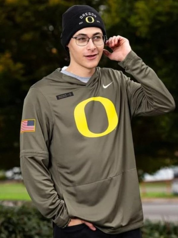 Oregon Ducks 2025 Military Appreciation Hooded T-Shirt