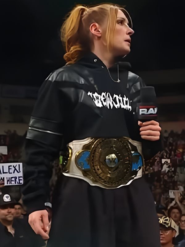 RAW 2025 Becky Lynch Cropped Black Hoodie