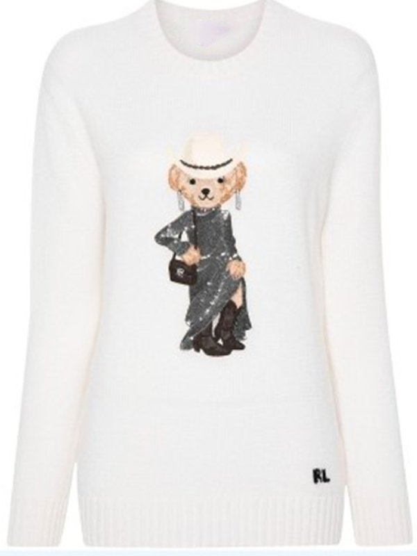 Reba McEntire The Voice Season 26 White Teddy Bear Jumper