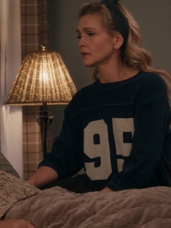 Stumble Season01 Courteney Potter Navy Blue Sweater