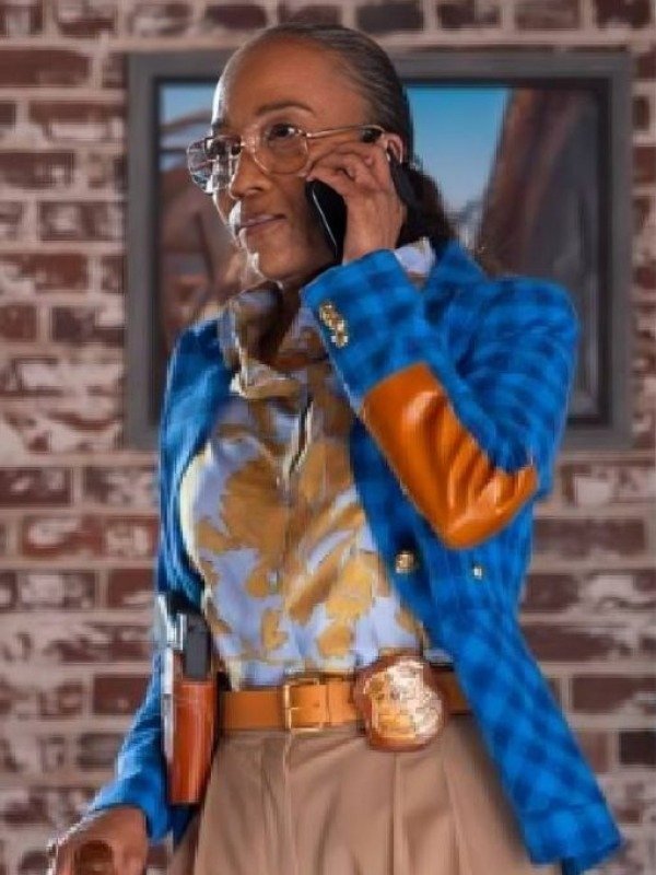 S04 Will Trent Sonja Sohn Floral Shirt