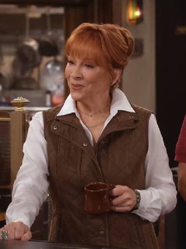 Season2 Happys Place Reba McEntire Brown Quilted Vest