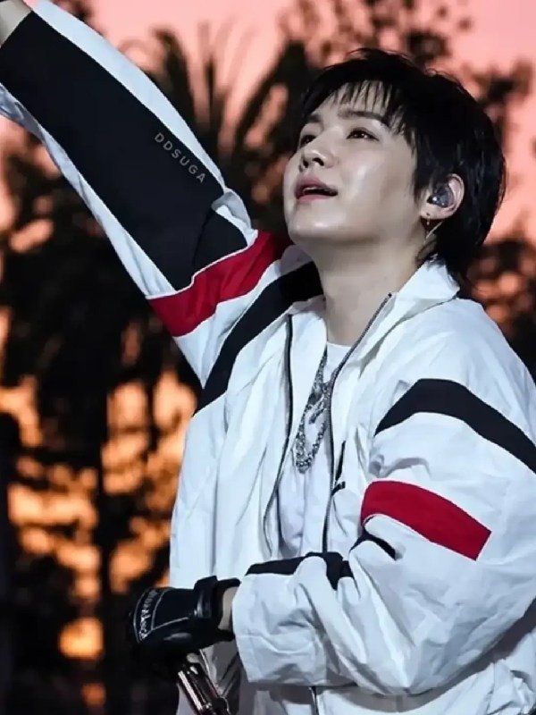 2026 BTS Suga Arirang World Tour White Jacket